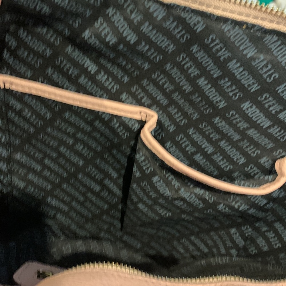 Steve Madden blush colored purse short straps and detachable long ones. - Picture 9 of 10